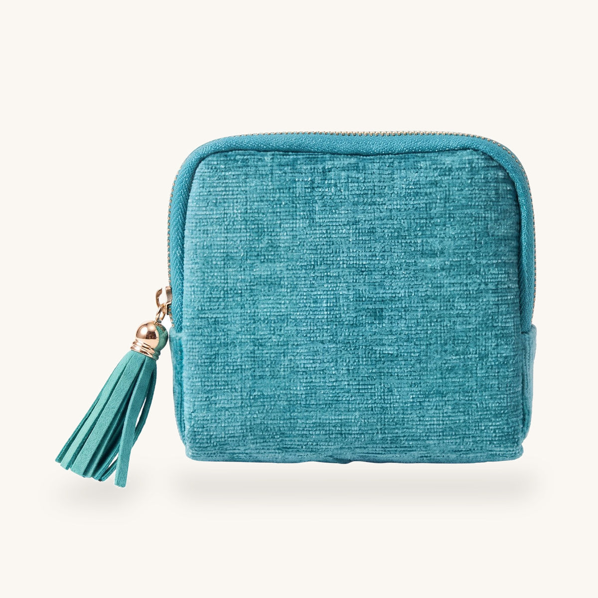 Perly tangle-free jewelry case in turquoise