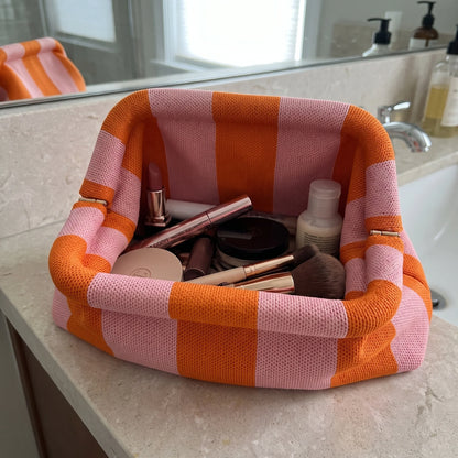 Knitty - The Snap-Shut Makeup Bag