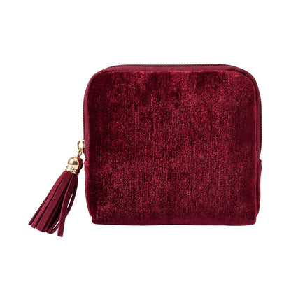 Perly tangle-free jewelry case in burgundy