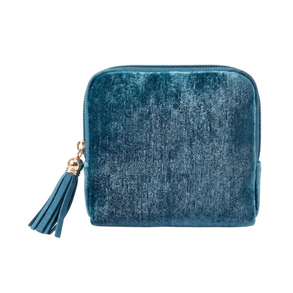 Perly tangle-free jewelry case in teal